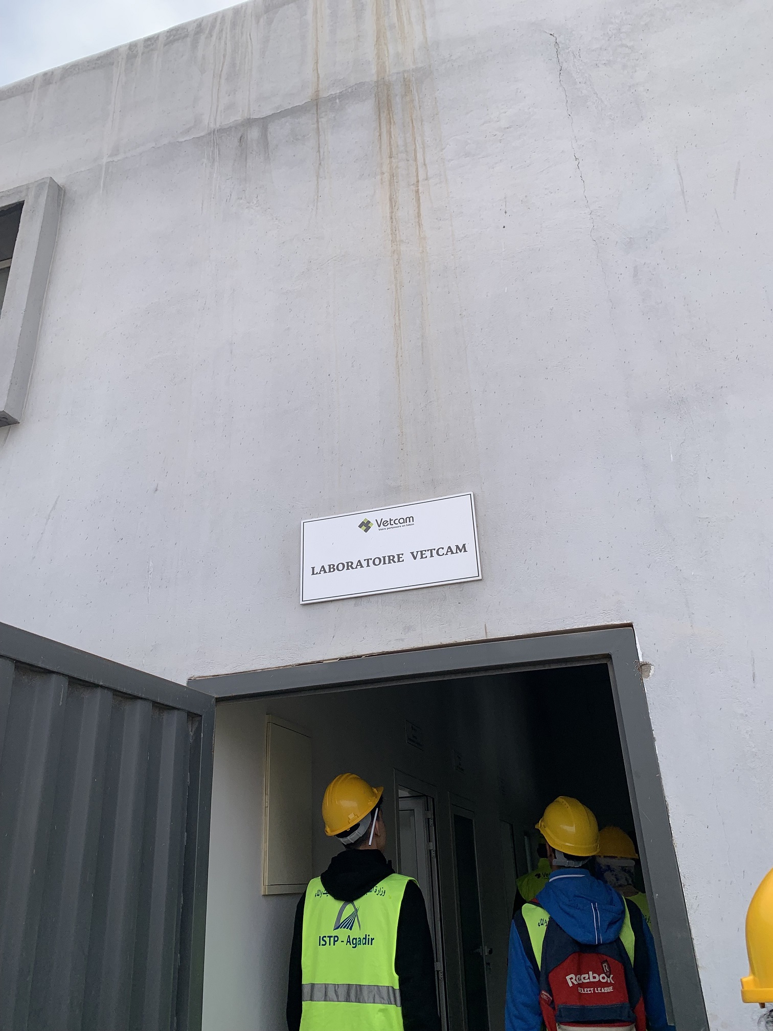Visite des stagiaires de l’ISTP Agadir à VETCAM : Immersion au cœur du ...